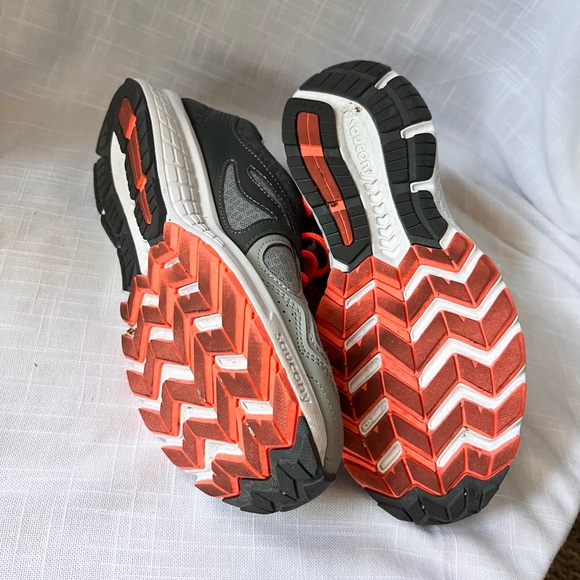 Saucony Cohesion 10 Women's Size 8 Gray Orange Athletic  Running S15333-17 - Picture 5 of 5